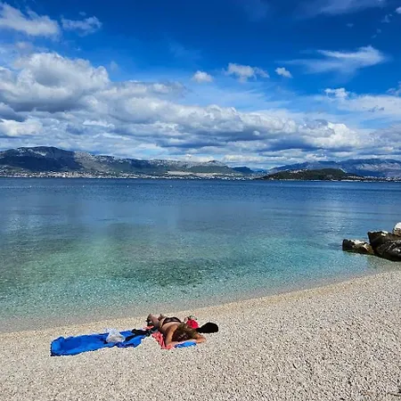 Zlato 70m From Beach! Apartment Trogir