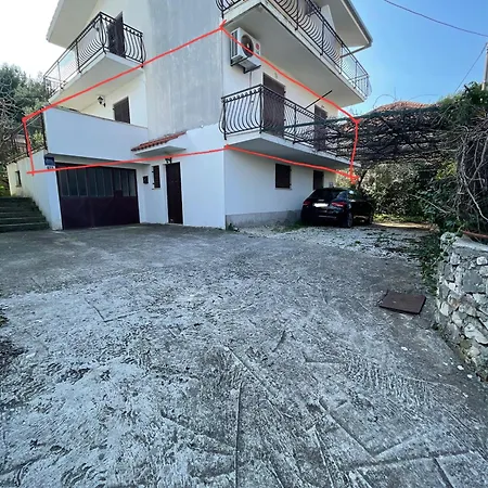 Zlato 70m From Beach! Apartment Trogir