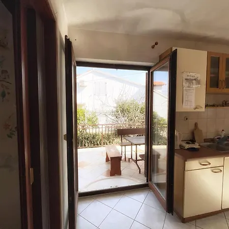 Zlato 70m From Beach! Apartment