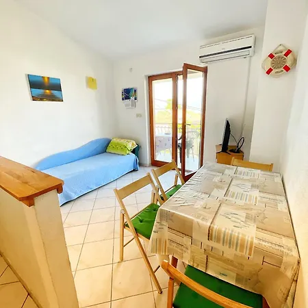 Zlato 70m From Beach! Apartment Trogir